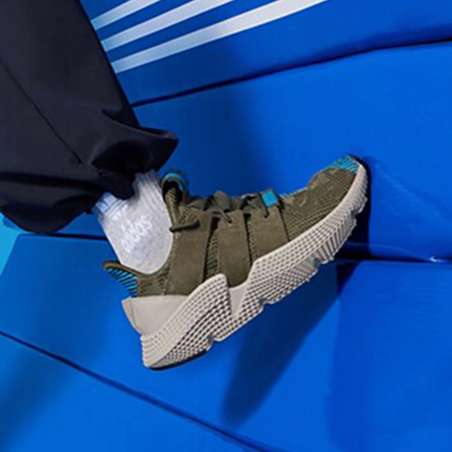 Adidas genuine clover men's and women's low cut wear-resistant casual sports shoes IH2212