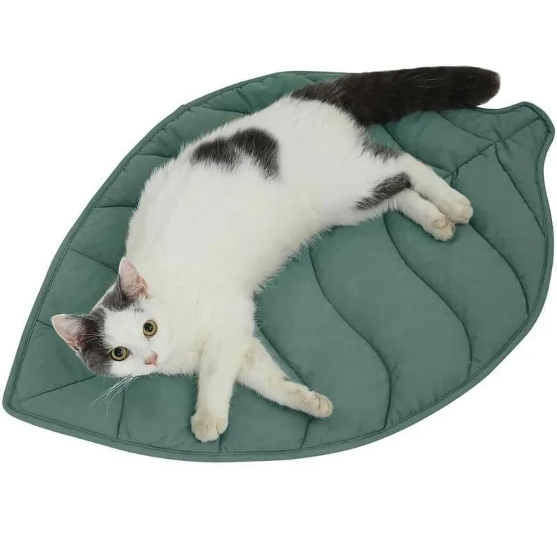 pad leaf floor , cotton quilted cute pet sleeping