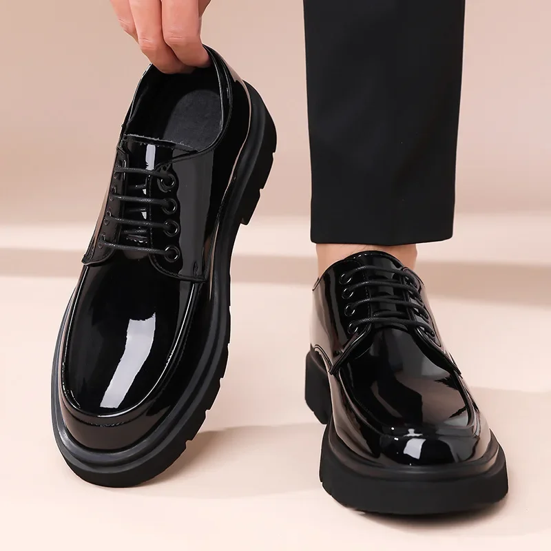 

2025 Autumn Patent Leather Men's Business Formal Tie-Up Shoes Safety Professional Bata Breathable Men's Shoes botas para hombre