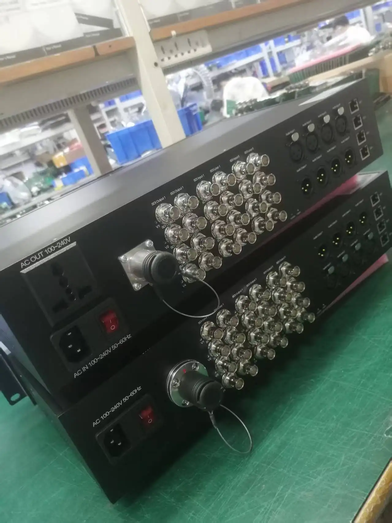 ระบบส่งสัญญาณไฟเบอร์ SMPTE 12 ช่องสัญญาณ 12G-SDI พร้อมอีเธอร์เน็ต 1GB และเสียง XLR