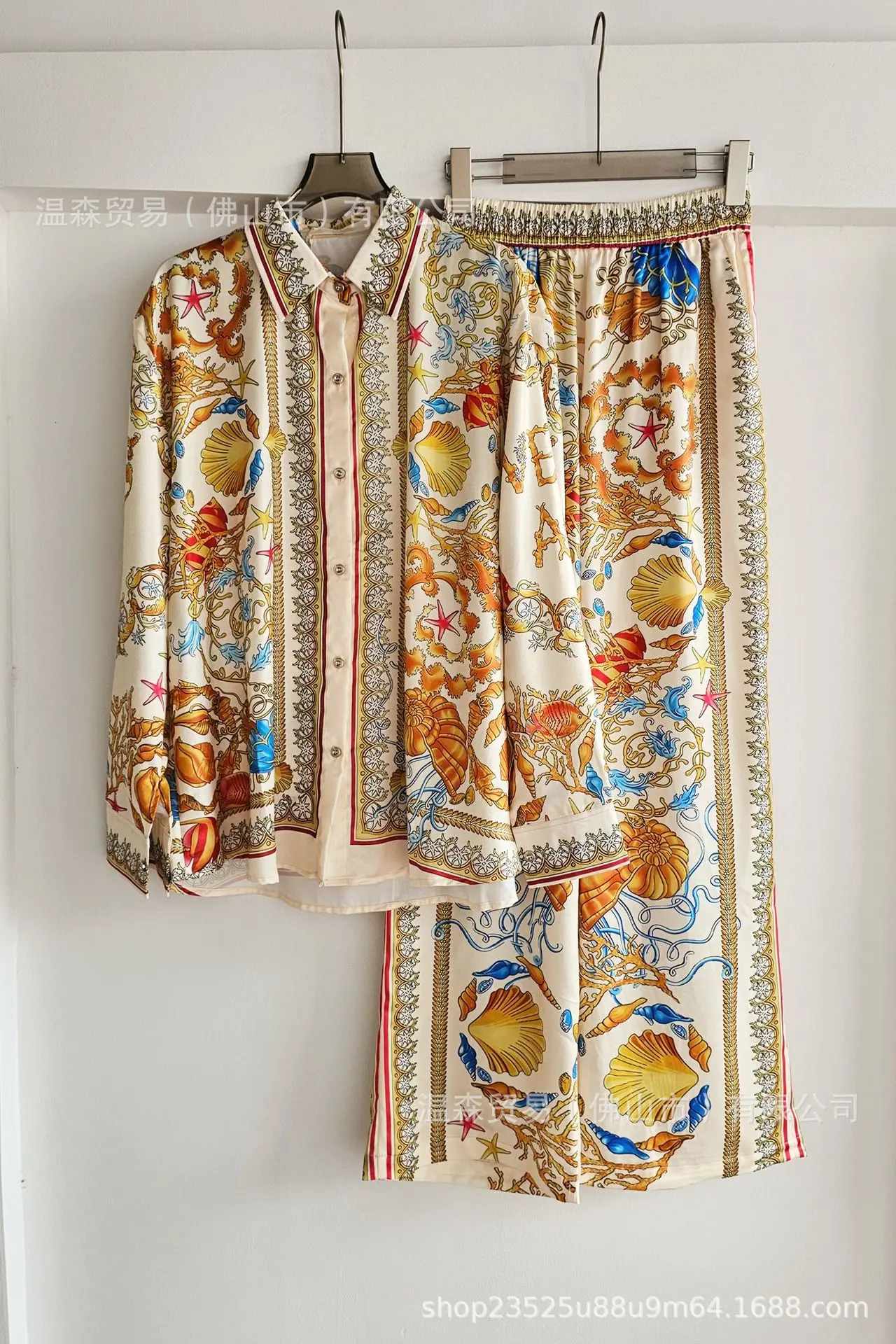 

Роскошный принтованный свободный костюм с длинным рукавом: рубашка и прямые брюки на резинке, весна-лето 2024, женский повседневный комплект из двух предметов