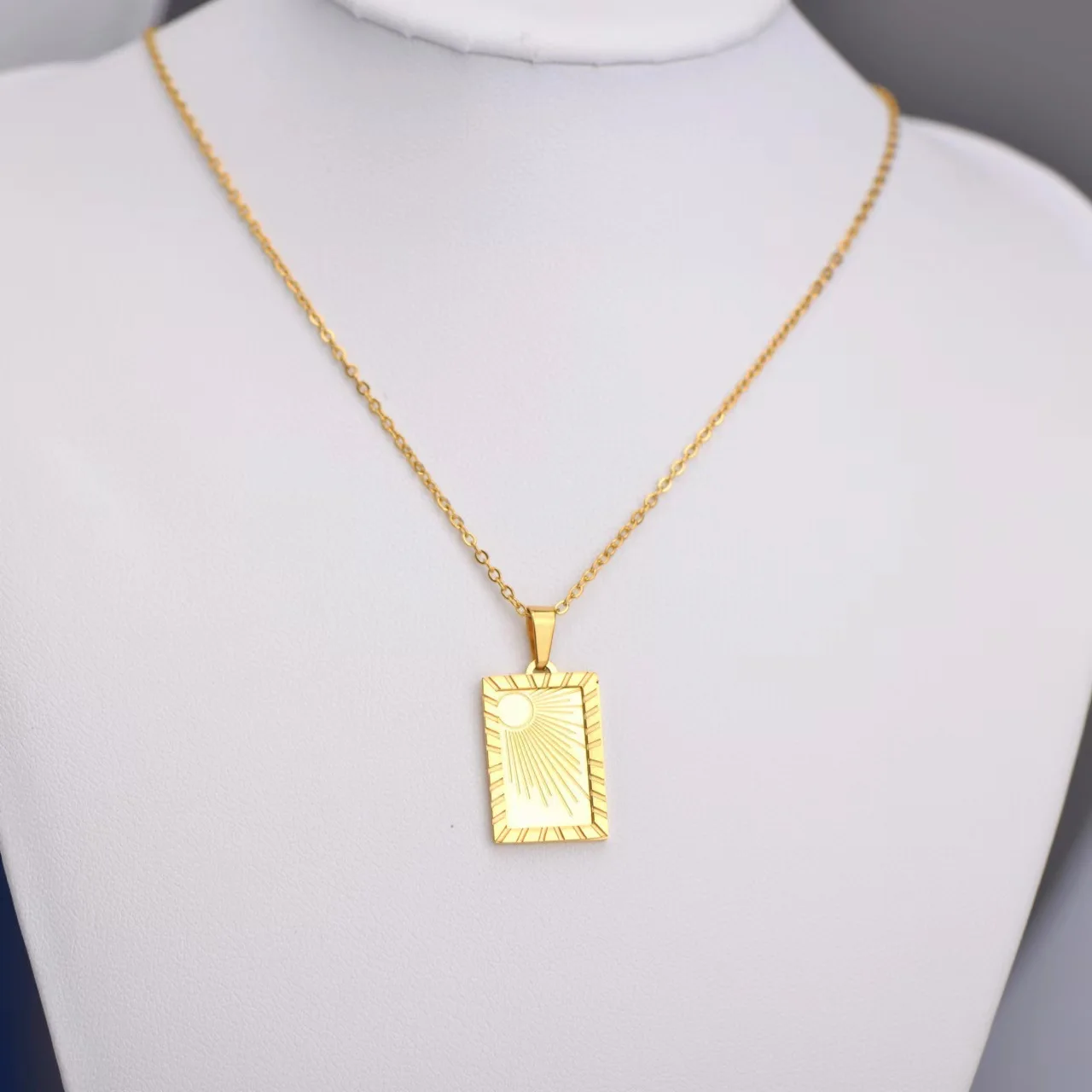 European and American Sun Necklace Square Brand Pendant Necklace Titanium Steel Stainless Steel Sweater Chain Versatile Fashion Jewelry 2 Pieces Evaluation Within One Year <10 Pieces Transaction