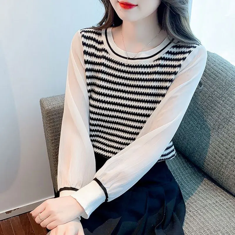 Female Clothing Striped Patchwork Shirt Casual Round Neck 2023 Spring Autumn All-match Long Sleeve Fashion Korean Loose Blouse