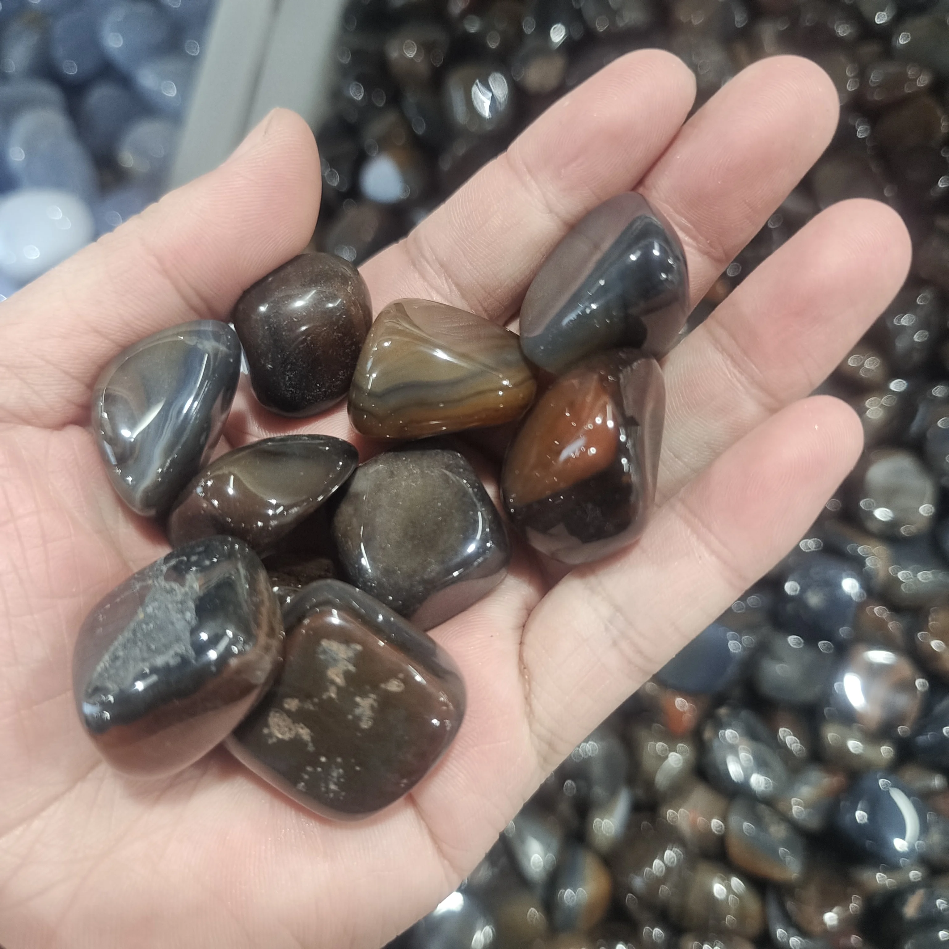 2-3cm 1000g Natural Red Agate Black line Quartz Crystals And Healing Gemstones Home Aquarium Decoration