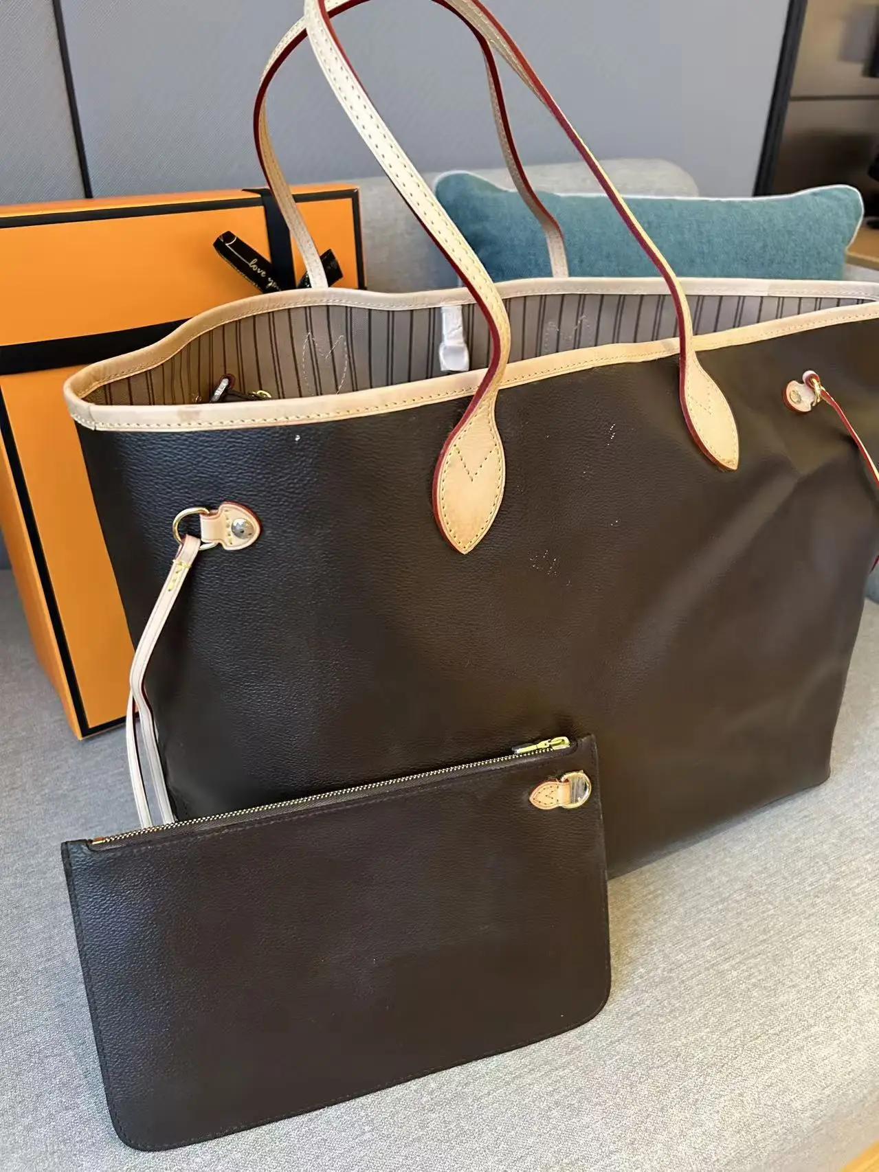 

2025 Luxury Shoulder Bag with Original Logo Women's Classic Canvas Shopping Bag Fashion Designer Brand Handbags Adjustable Strap