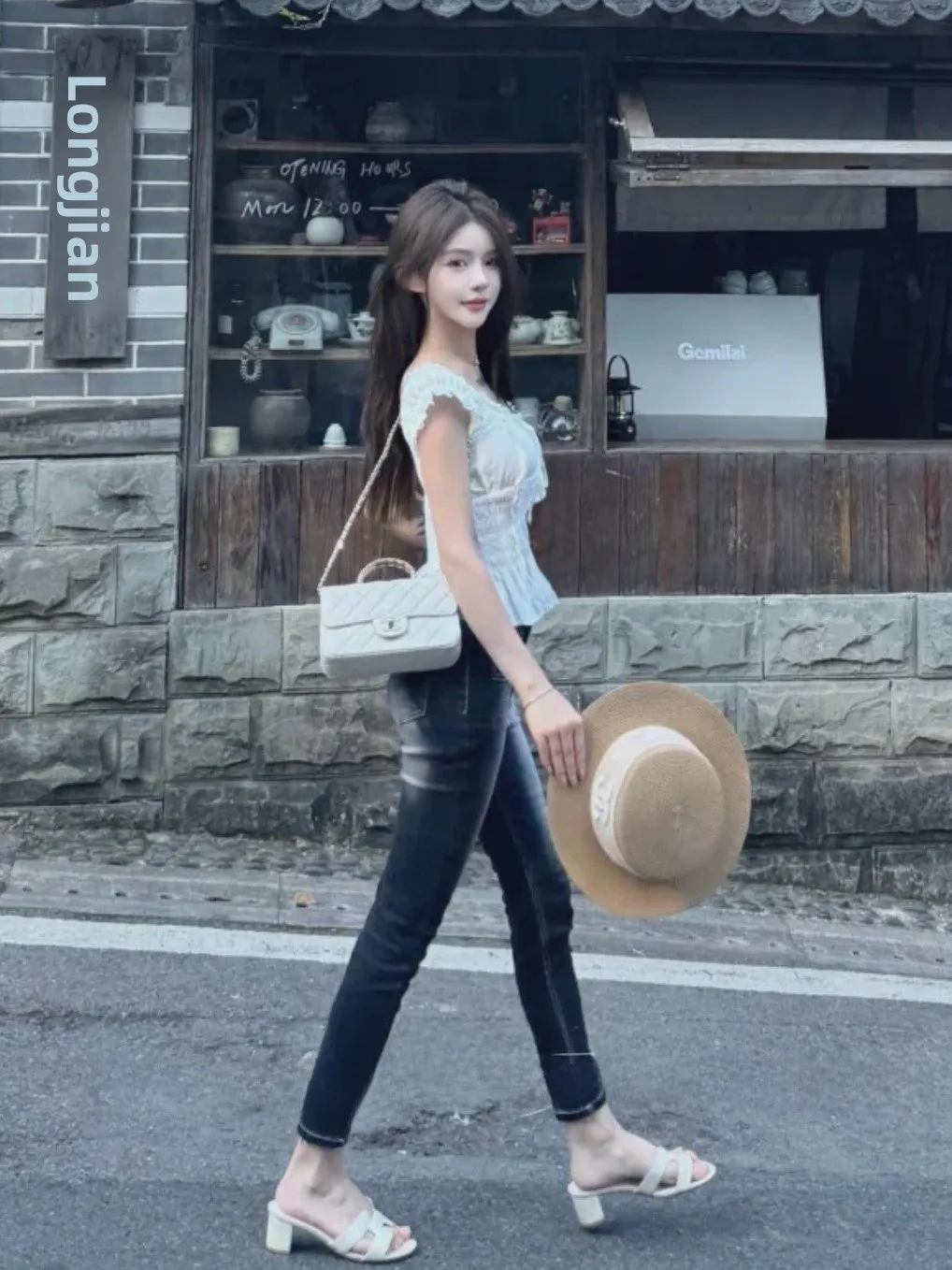 High Waist Slim Fit Nine-Tenths Jeans Women's Stylish Worn-White Hip-Enhancing Skinny Jeans Korean Style Summer Vintage
