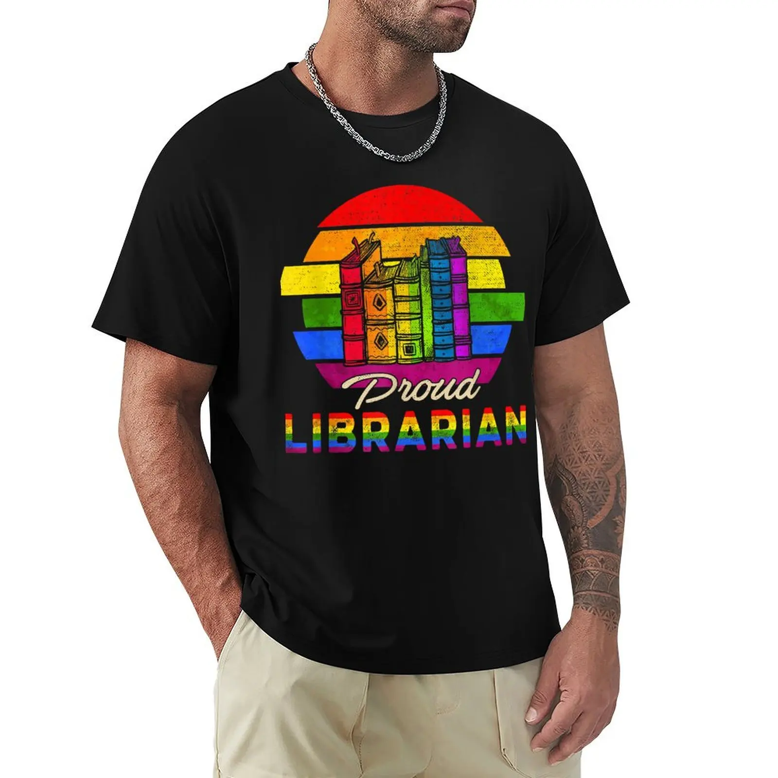

Винтажная ретро футболка Proud Librarian с радужным флагом Proud LGBT Lover, аниме, роскошные мужские новые подарки и футболки, мужская футболка