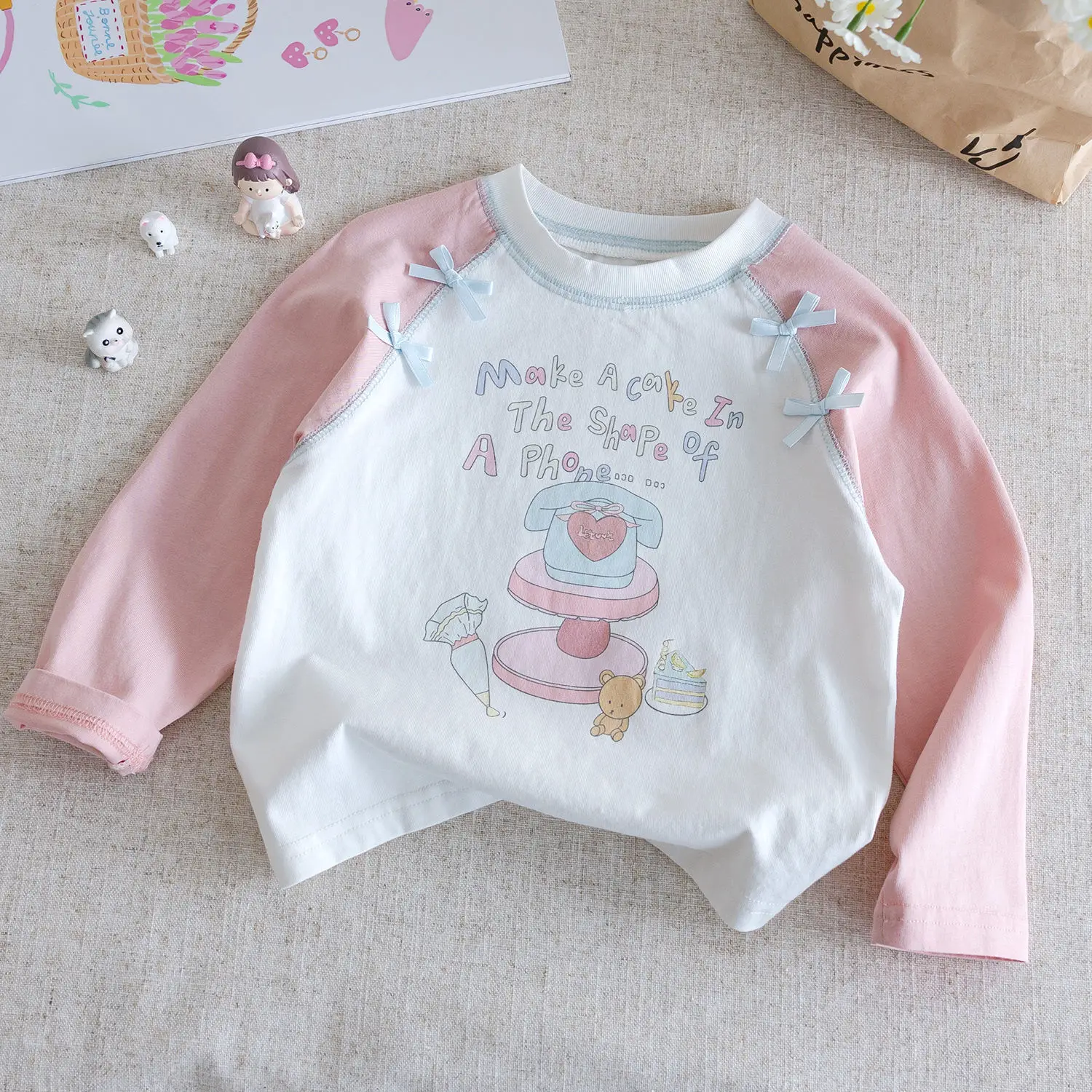 

Рубашка с длинными рукавами и принтом свежих мультфильмов для девочек, рукавами с цветными блоками, футболка с галстуком-бабочкой, весенне-осенний топ