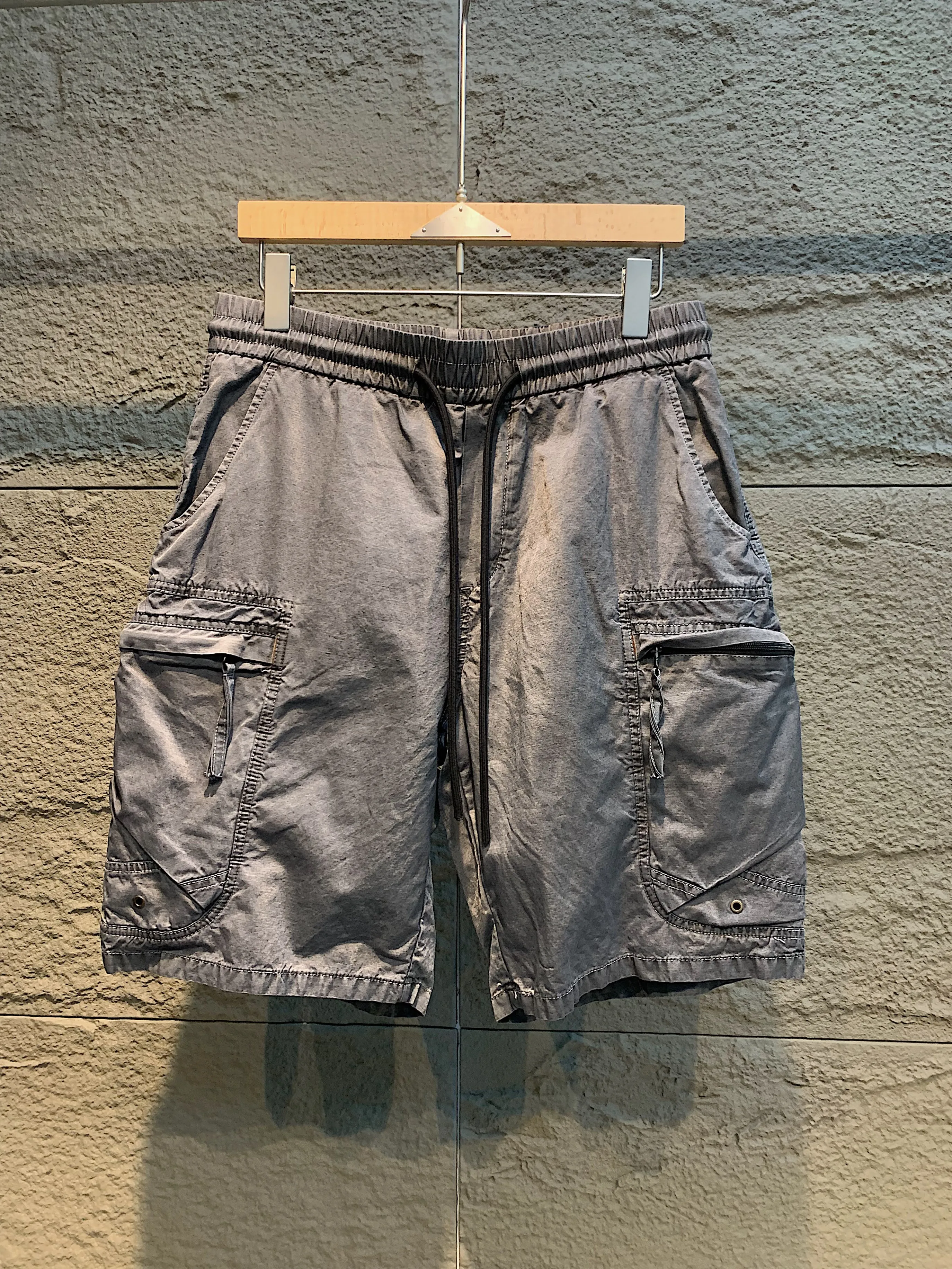 

Niche Designer Style Mechanical High Cargo Deconstruction Tooling Large Pocket Luxury Trendy Shorts