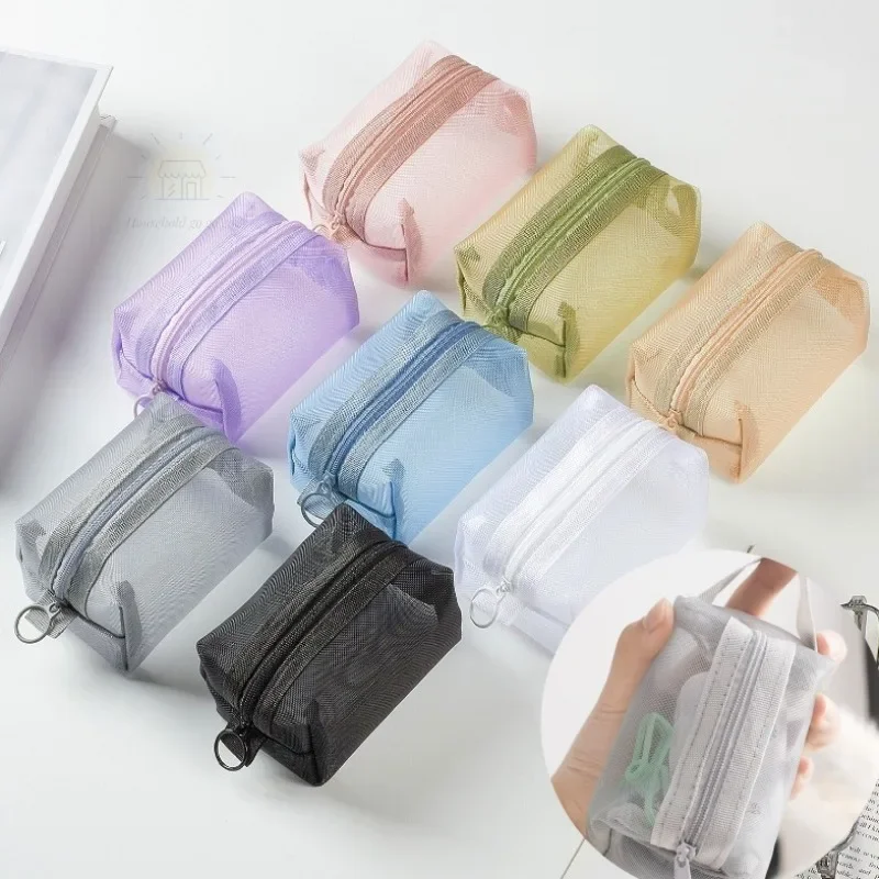 ماكياج Lipstik Kecil Lucu ؟