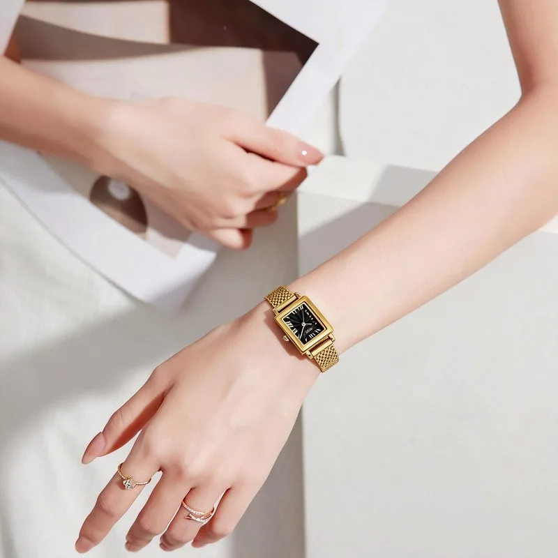 

Простые роскошные золотые женские часы, модные квадратные кварцевые часы с металлическим ремешком для женщин, стильные элегантные женские часы, relógio feminino
