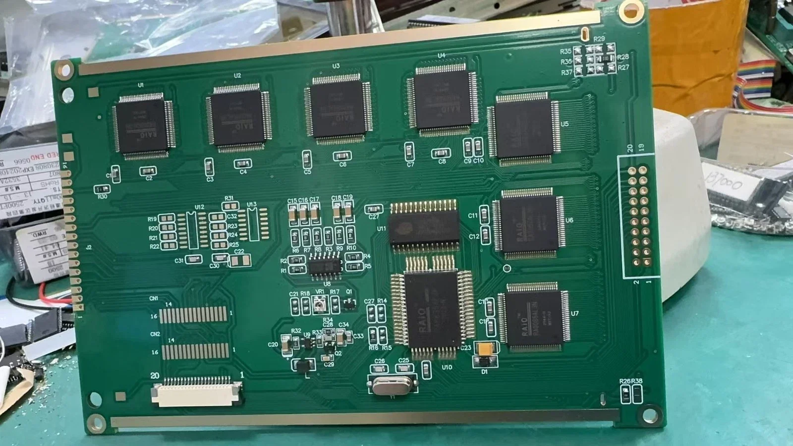 WG320240B0-FFH-VZ new cnew compatible replaced lcd module in stock