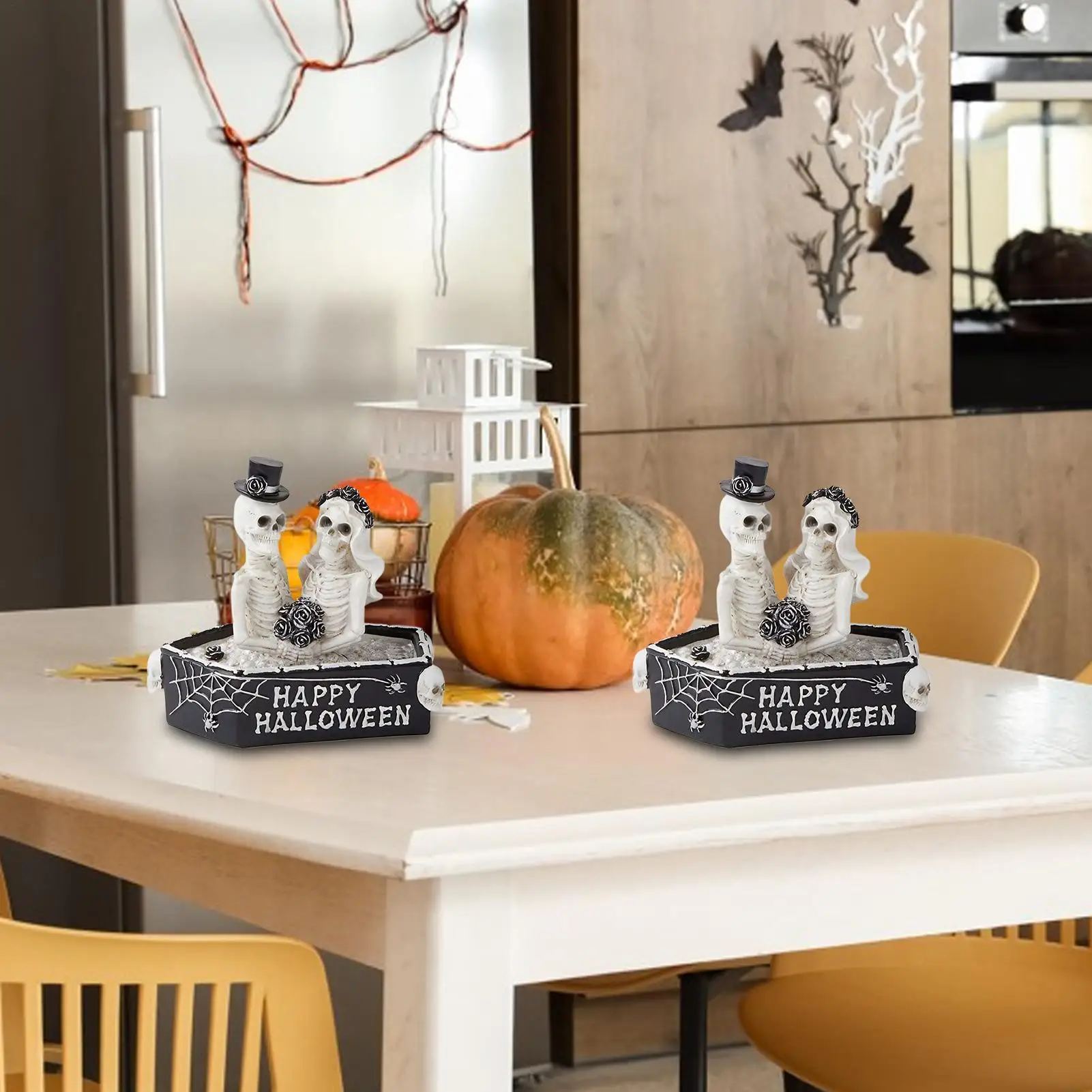 

Skeleton Figure Halloween Skeleton Coffin Couple Figurine Resin Sculpture Collectible Gothic Decor Halloween Decorations Prank