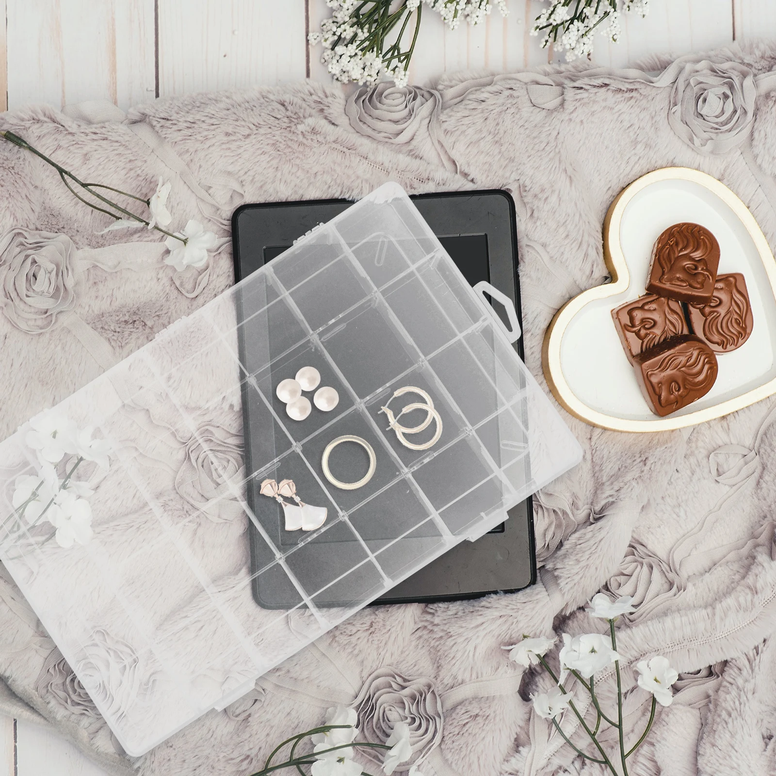 

Adjustable Plastic Jewelry Storage Box Organizer Container Removable Dividers Clear 35X22X4.8Cm 28 Grids For Earrings