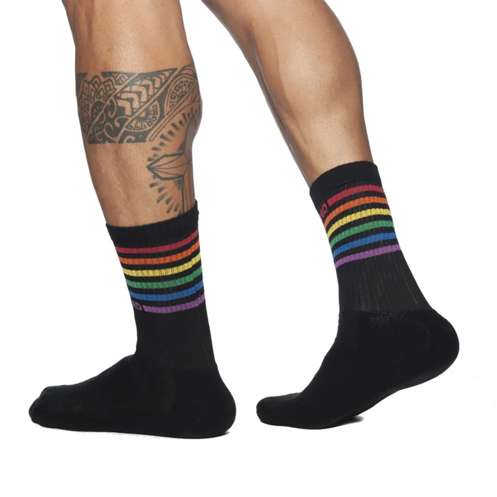 Men\'s New Rainbow Single Needle Pure Cotton Socks European American Fashion Fashion Sells Well Sweat Wicking Anti Friction Socks