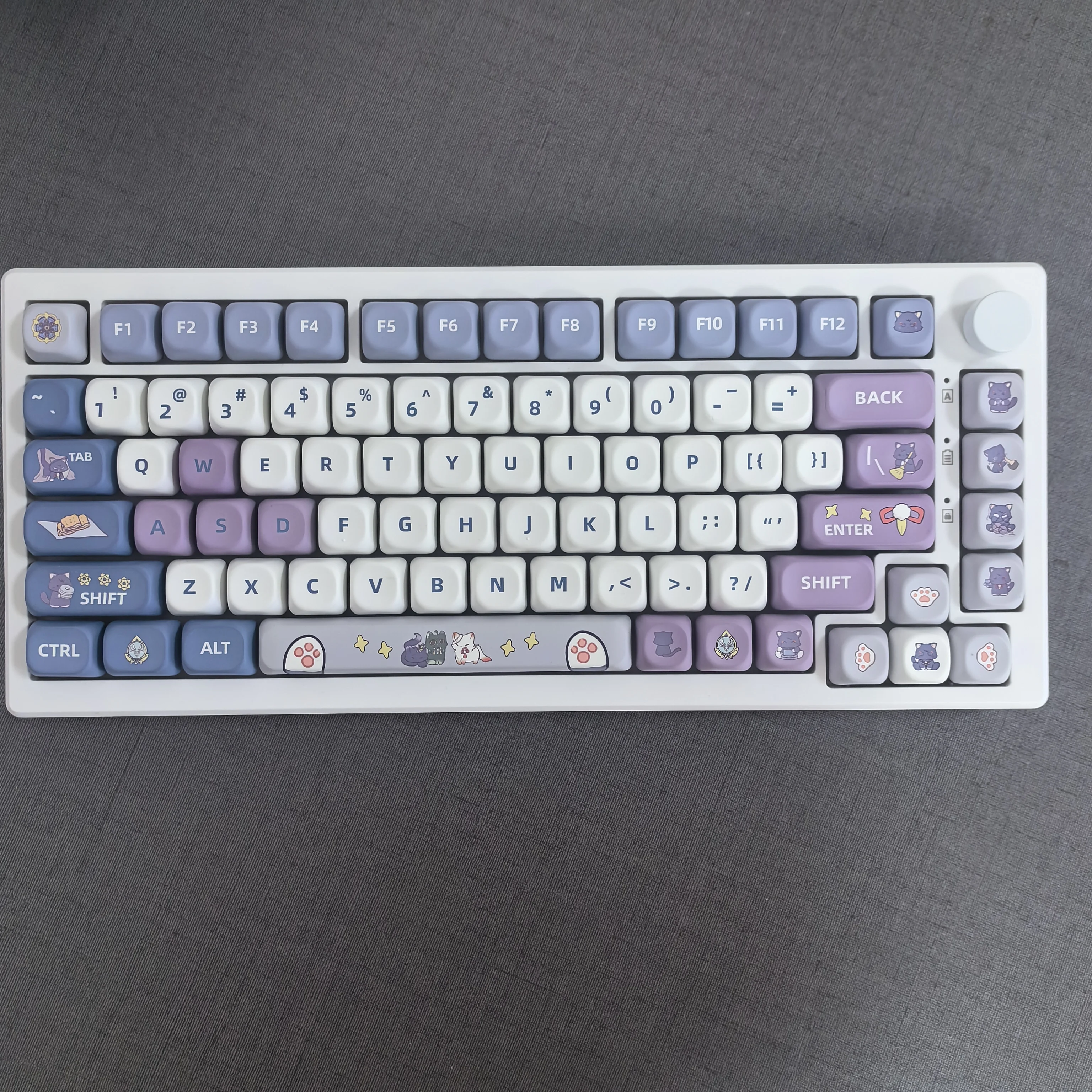 Imagem -05 - Genshin Impact Wanderer Keycap Fufu Xiao Pbt Teclado Mecânico Sublimação Térmica Gato Bonito Roxo Moa Furina Keycaps