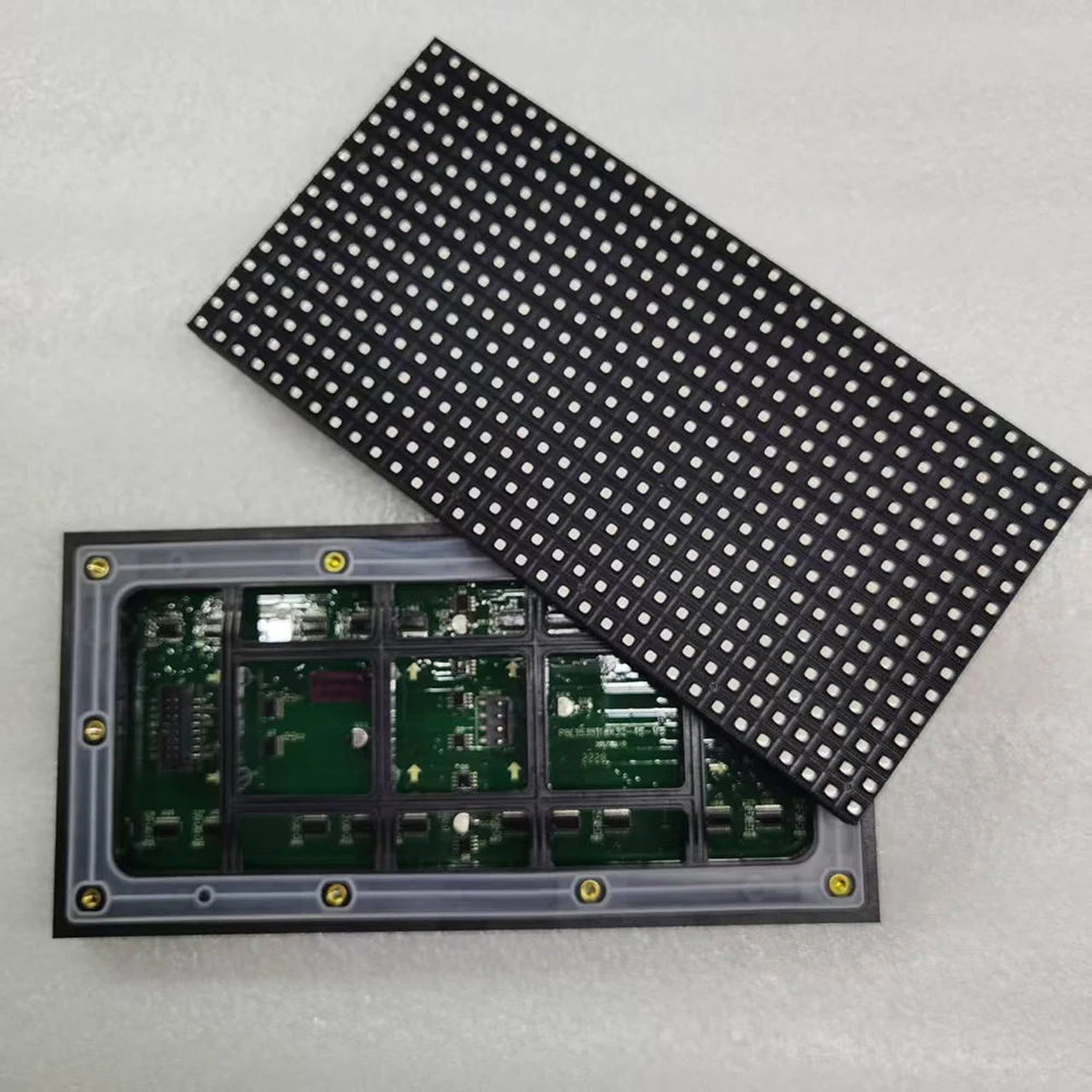 P8 Modulo display a LED a colori per esterni 256*128 Segnale LED SMD Modulo LED Video Parete Schermo LED Display RGB