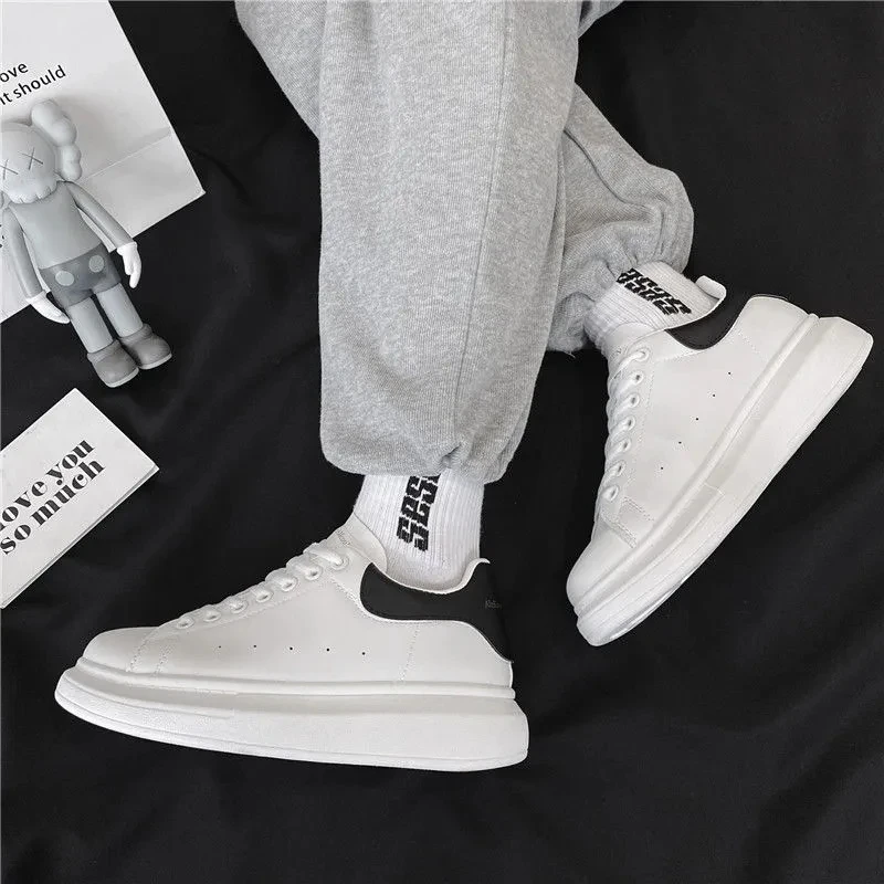 Fashion Brand White Shoes Sneakers for Men Women Espadrilles Platform Casual Sports Shoes Vulcanize Sneakers Men Zapatos Hombre