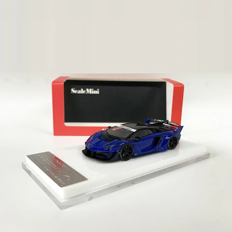 

ScaleMini 1:64 Модель автомобиля GT EVO Широкий корпус Смола Коллекция спортивных транспортных средств Дисплей - Синий