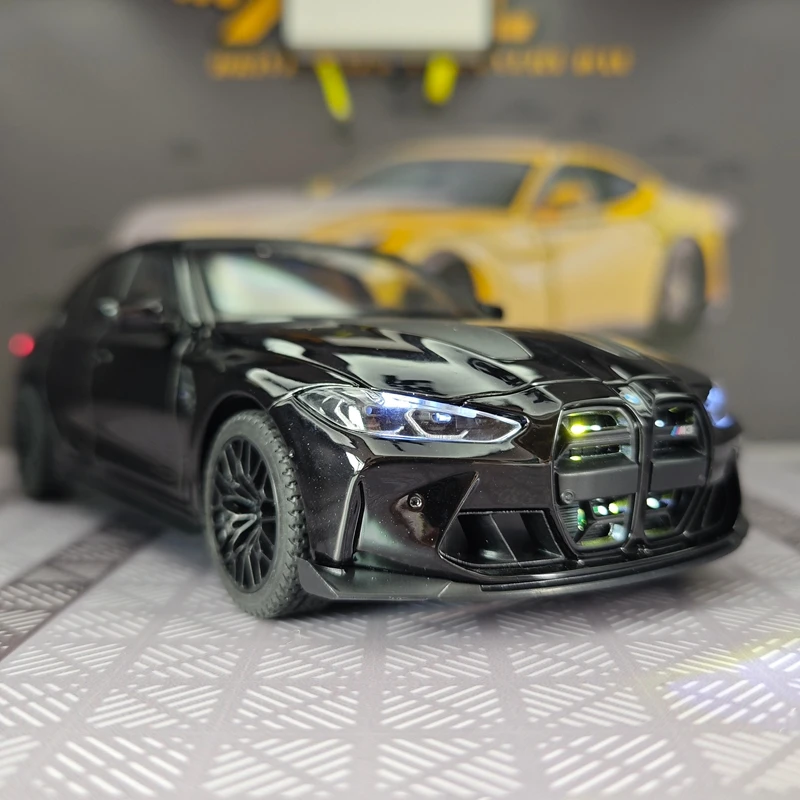 1:24 simulation BMW M3 CS LCI alloy car model, doors can be opened, steering shock absorber, rebound pendulum gift
