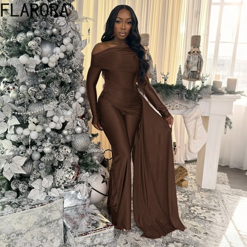 จั๊มพ์สูท FLARORA ดีไซน์หรูหรา แต่งผ้าริบบิ้น ตัดเย็บแบบแพทช์เวิร์ค สำหรับผู้หญิง สไตล์เก๋ไก๋ ไหล่เฉียง จับจีบ กระชับรูปร่าง เหมาะสำหรับงานเลี้ยง ออกงาน หรือกิจกรรมต่างๆ