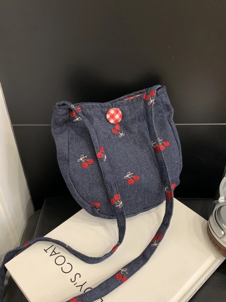bolsa-jeans-bordada-fofa-para-celular-bolsa-crossbody-de-ombro-para-deslocamento-versatil-tamanho-pequeno-bolsa-feminina