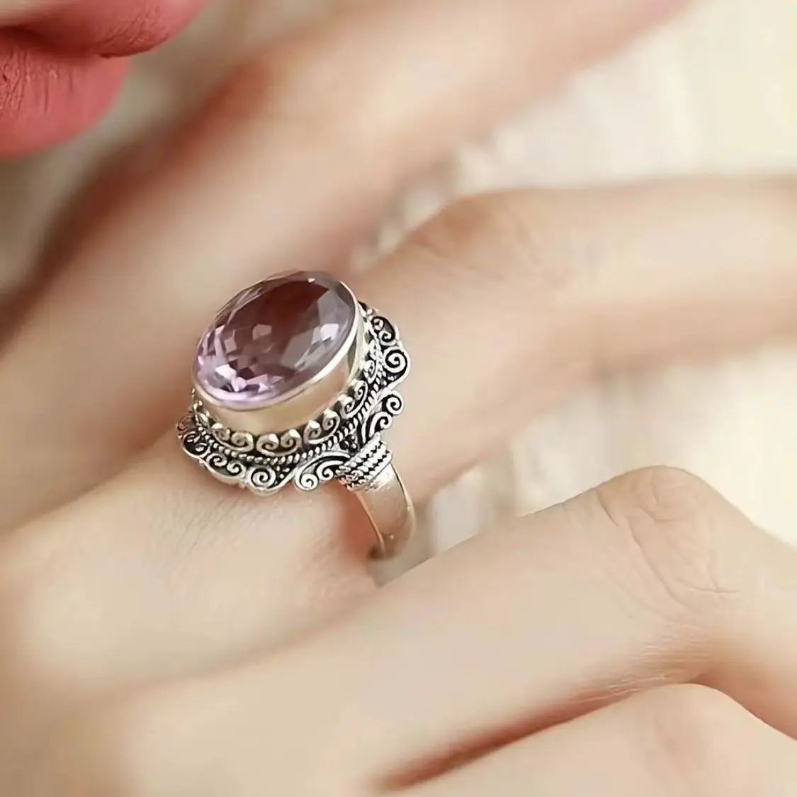 

Women's Retro Silver Amethyst Ring, Mysterious Romantic Crystal Ring for Nine Purple Li Fire Luck for Daily Wear & Party Gifts