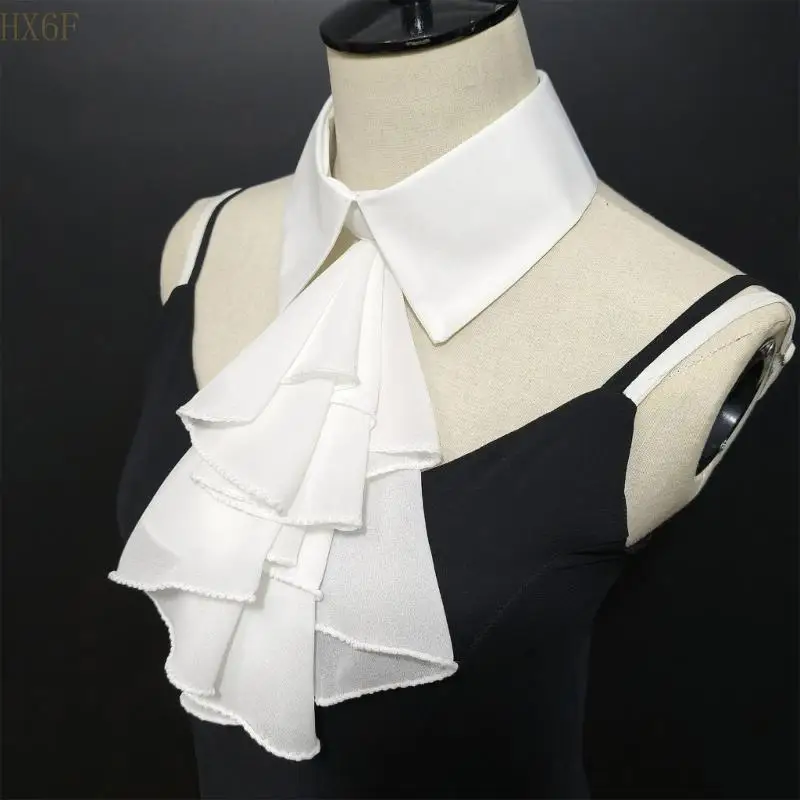 HX6F Victorian Lapel Baux Accesses