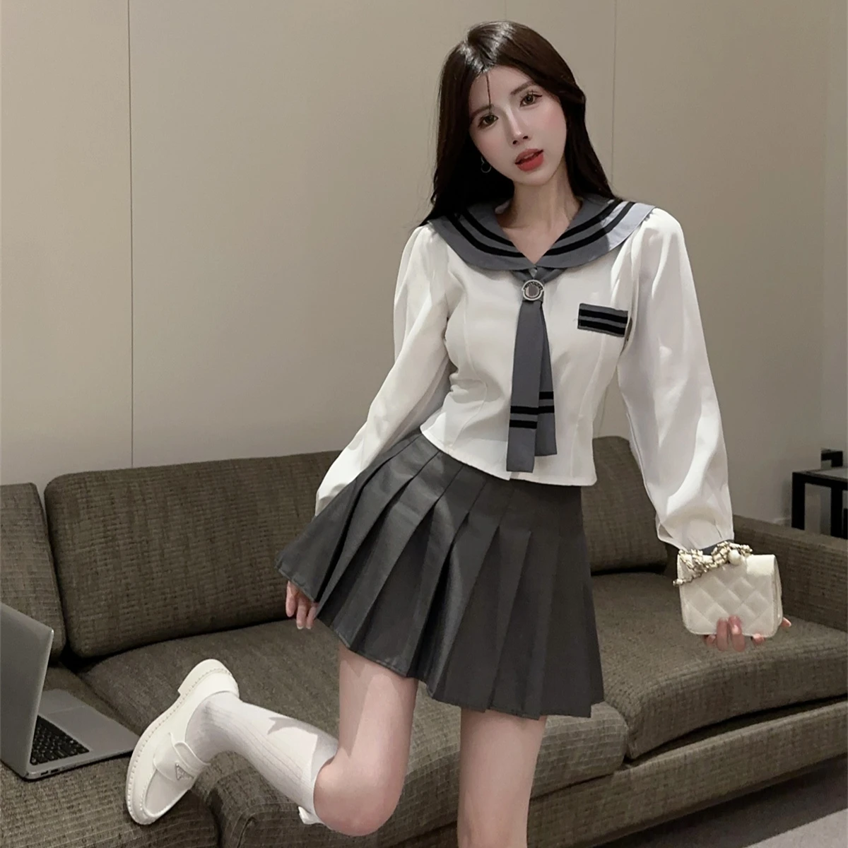 

Sweet Hot Girl Preppy Suit Women's Spring Summer Sailor Collar Long-sleeved Bow Tie Shirt High Waist Pleated Skirt Two-piece Set