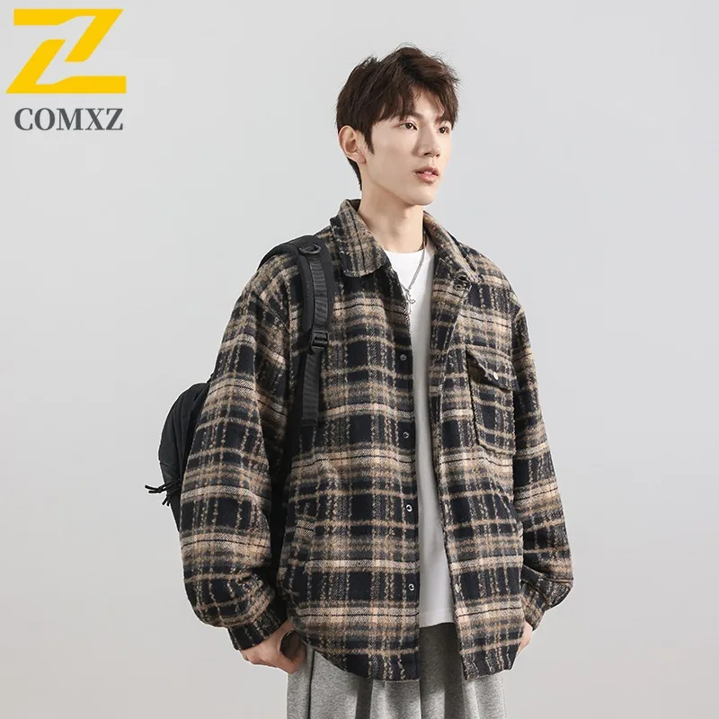 

COMXZ 2025 Мужская клетчатая куртка, осенняя корейская стильная свободная посадка, универсальное молодежное твидовое пальто, модная повседневная верхняя одежда