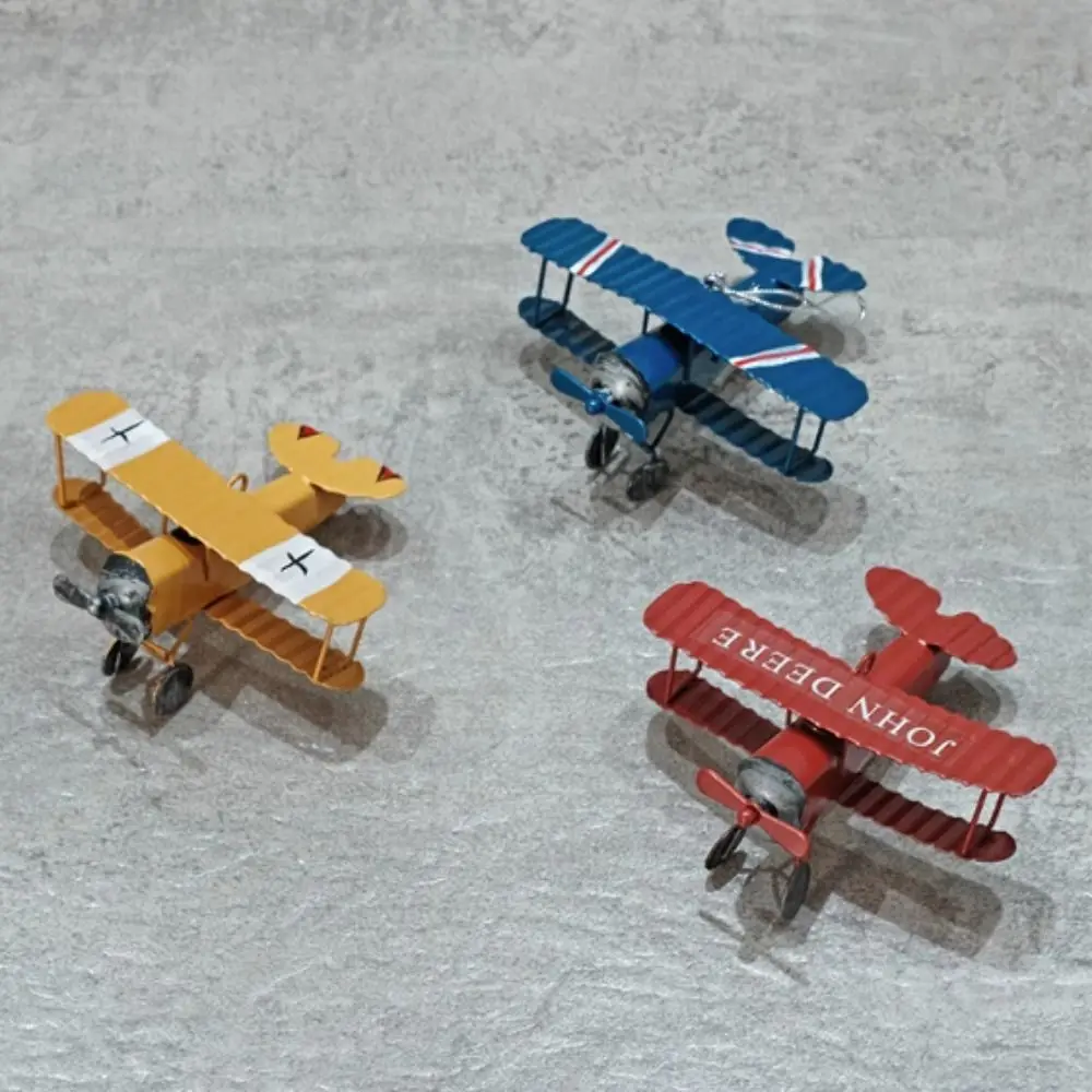 

Retro Can be Hung Aircraft Figurines With Rope Nordic Air Plane Model Iron Art Room Hanging Ornaments Bar Decoration