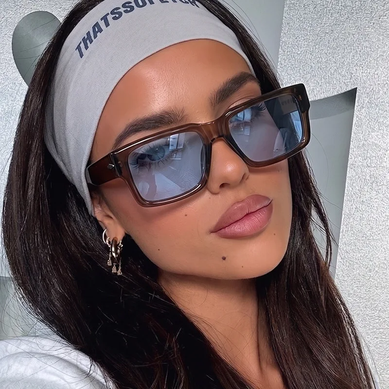 New Retro Square-Framed Sunglasses For Ladies, Fashionable Sunglasses With Metallic Studs, Unique Sunglasses For The Individual.