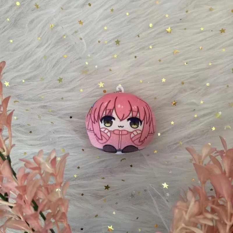 BOCCHI THE ROCK! Nijika Ijichi Bocchi Puppen-Schlüsselanhänger, Hochwertiger Druck mit Sekundär-Animationsmotiven, Anhänger für Schüler, Auto und Schultasche – Detail 6