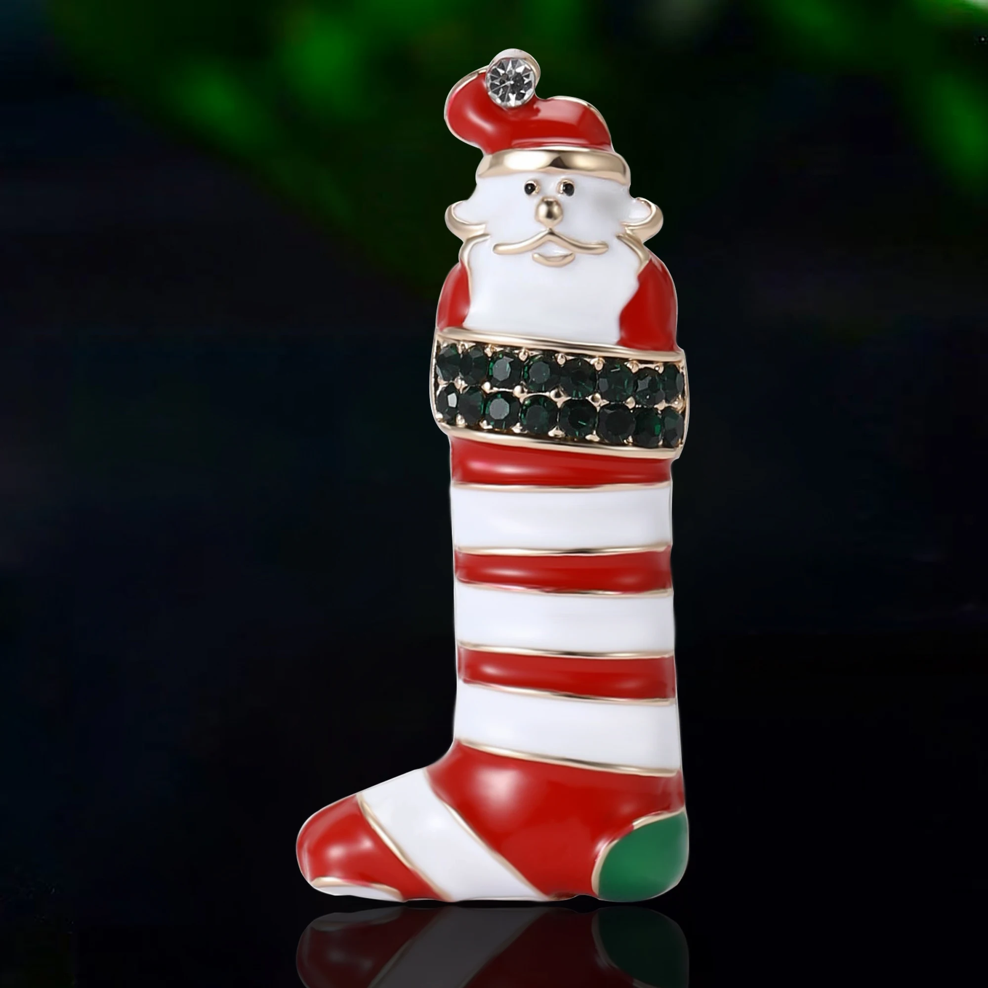 Christmas Classic Rhinestone Stocking Brooch for Women Santa Claus Character Pins Event Party New Year Gifts Clothes Accessories