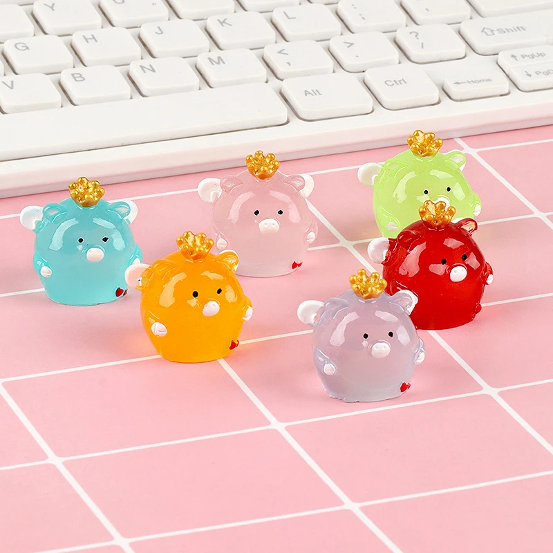 Mini Luminous Crown Piggy Car Ornaments Micro Landscape Decoration Dollhouse Ornaments DIY Desktop Decor Toy Gifts