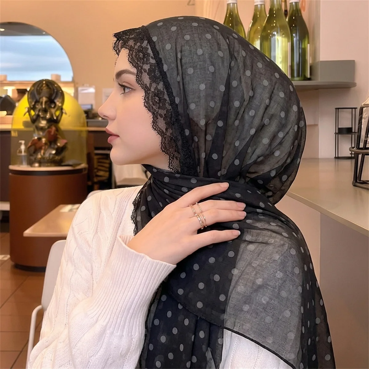 Modischer Kopfwickel mit Spitz – Street Fashion Hijab Bewertung und Preis