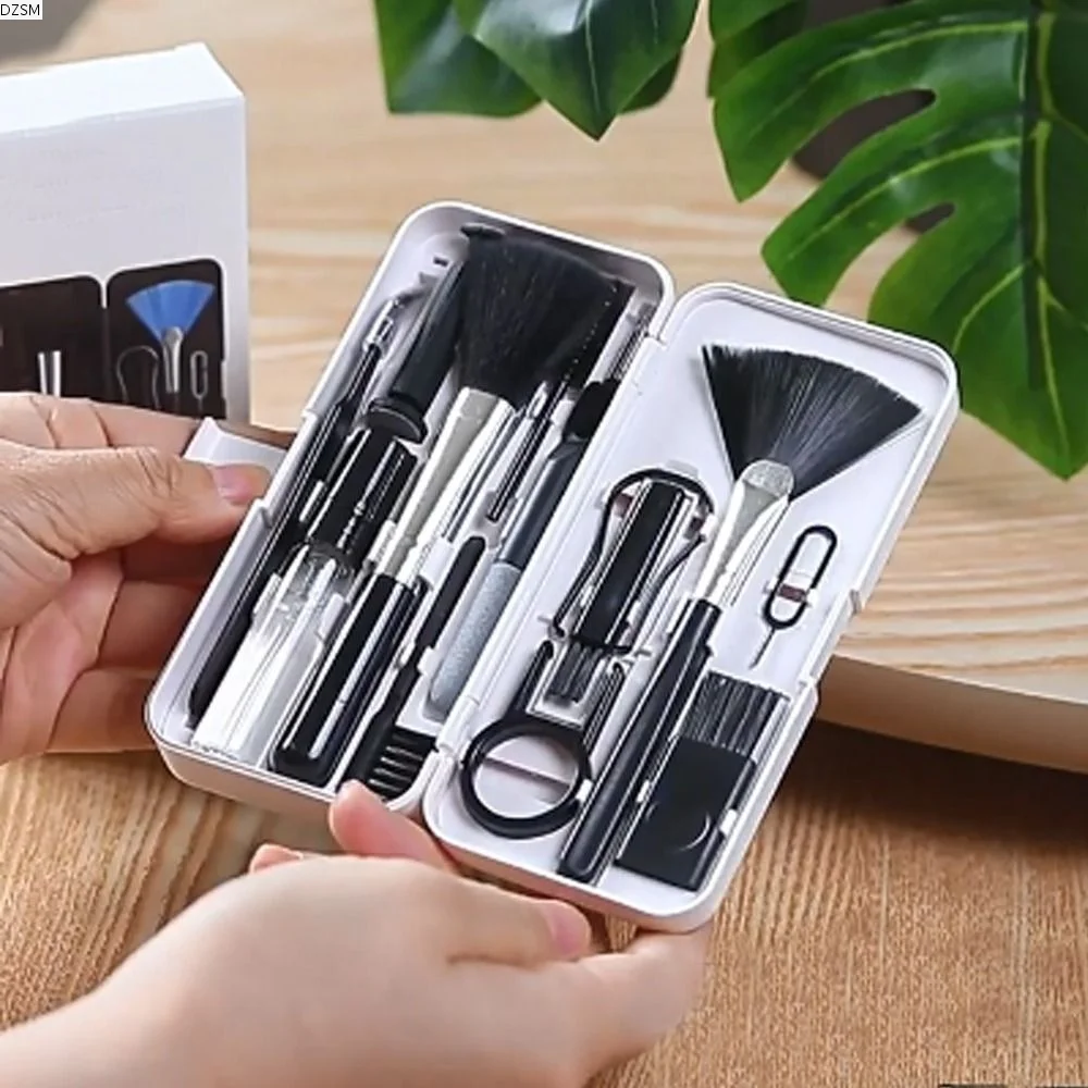 

18 in 1 Computer Keyboard Cleaner Kit with Storage Box Reusable Keycap Puller Kit Professional Dust-proof