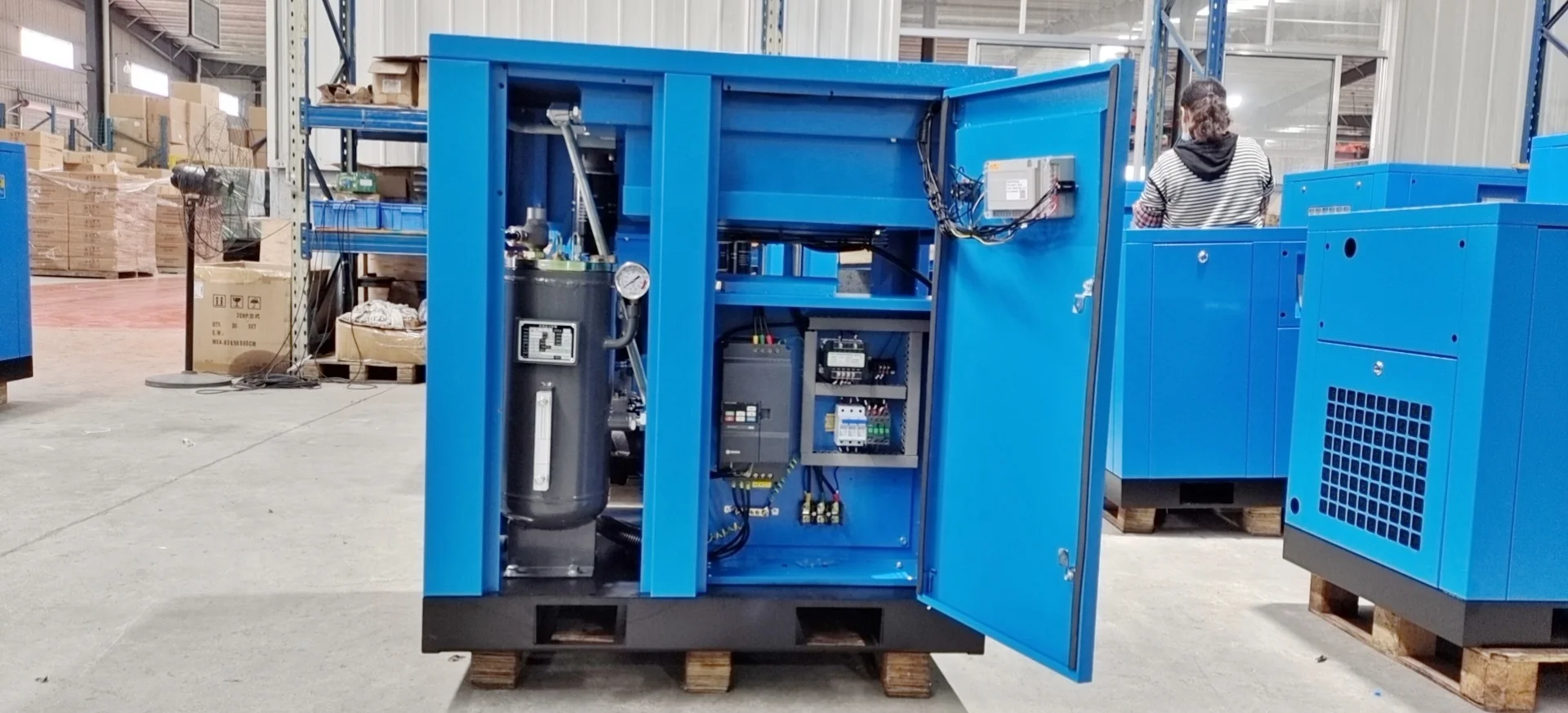 10HP  7.5kw 7-12bar  0.8-1.2m3/min 42CFM Fixed Speed Screw Air Compressor Industrial Compressor Hot Sell