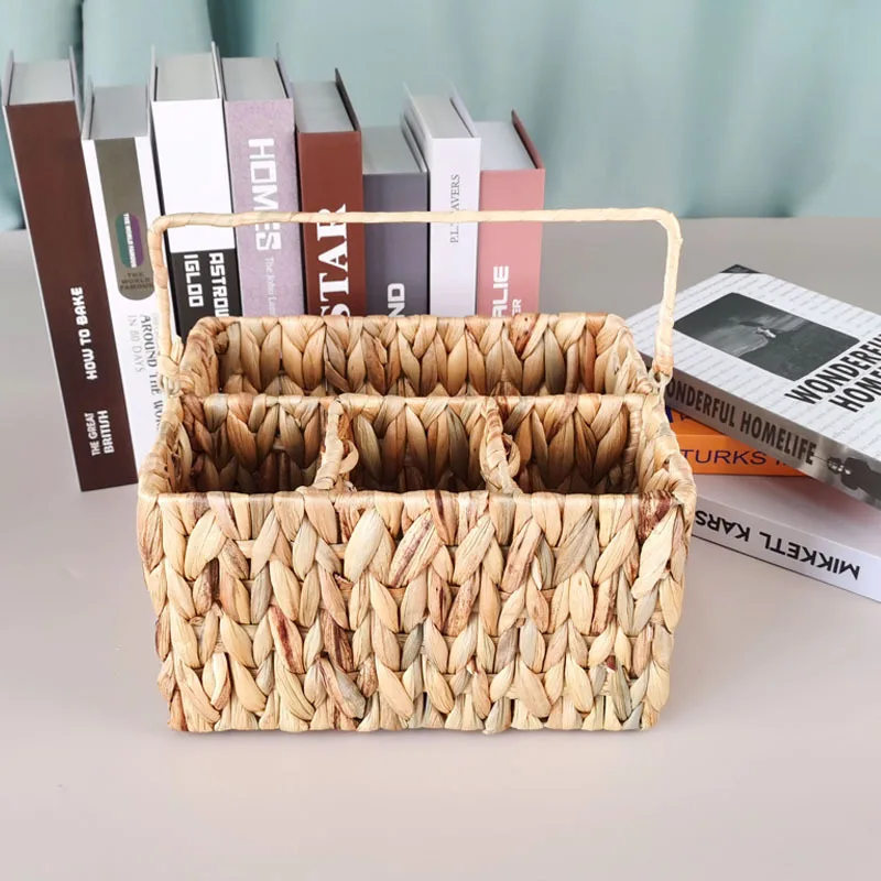 

Water Hyacinth Flatware Storage Basket Utensil Caddy Hand Woven Divided Cutlery Holder Kitchen Utensil Organizer with Handle