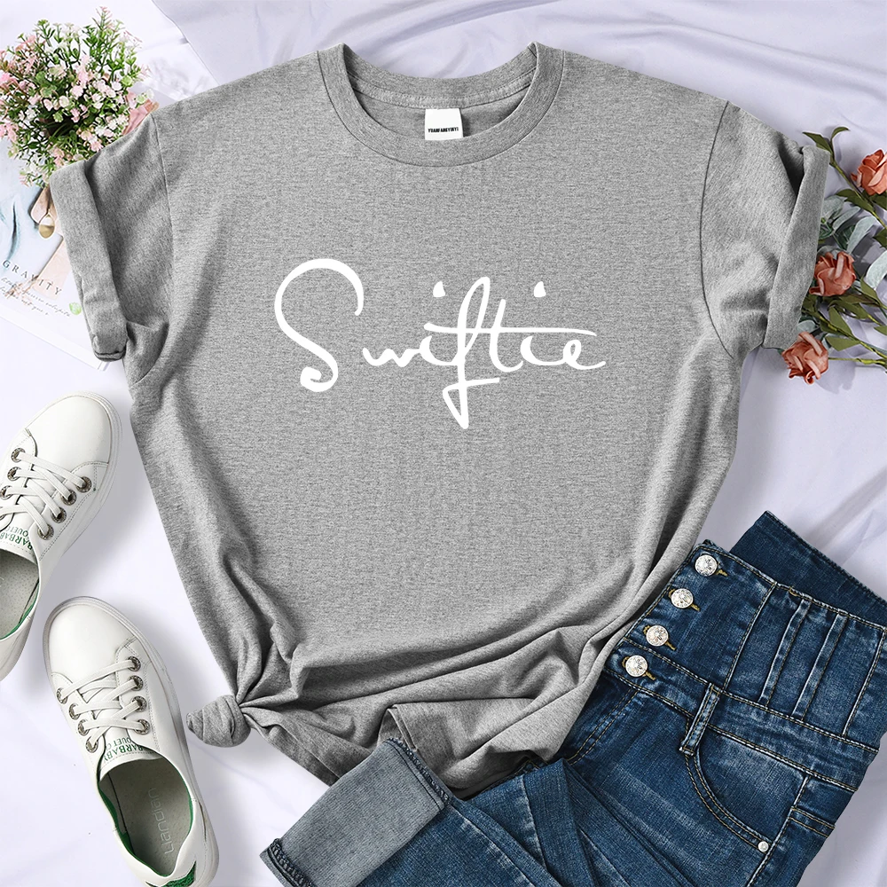 Swiftie Retro Y2K Funny Print T-Shirt Female Summer Fashion Tee Top Sport Casual Tops Clothing Street Personality T Shirt