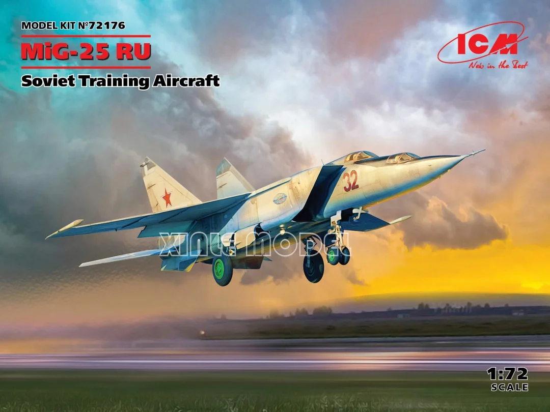 

ICM Plastic Assembled Aircraft Model Kit 72176 MiG-25 RU Soviet Training Aircraft 1/72