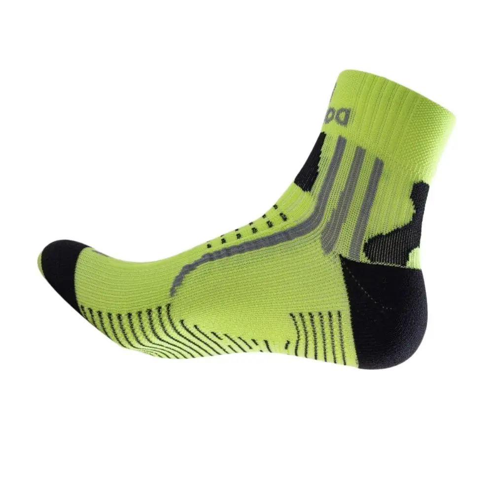 دراجة الجري سميكة الجري الجوارب متعددة الألوان تنفس الجوارب الرياضية قارب الكاحل الجوارب الرجال النساء