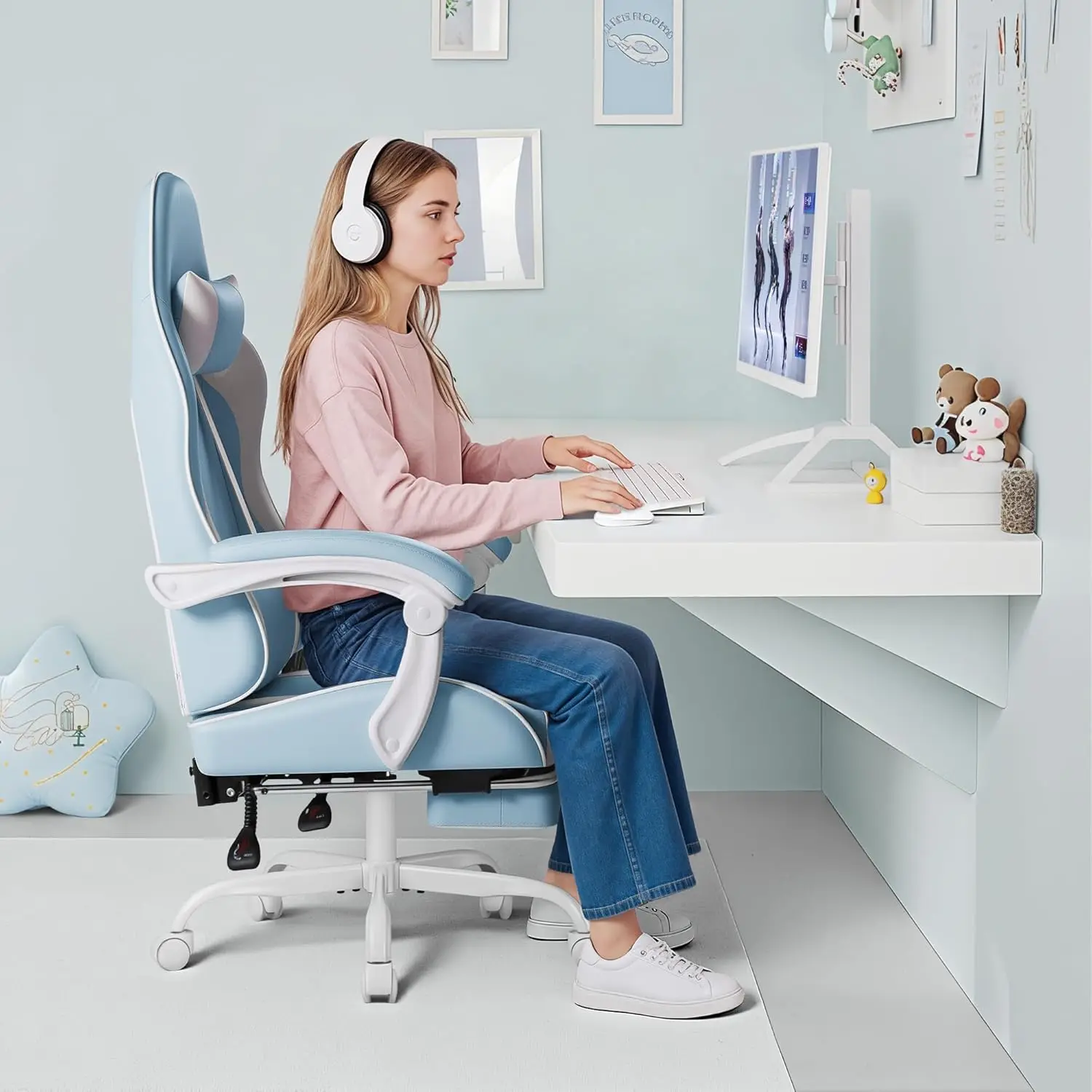 Gaming Chair with Footrest and Massage Lumbar Support, 360° Swivel Height Adjustable Seat with Headrest for Office Bedroom Study