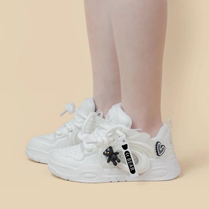 Amy and Michael New Cute Girls Students Casual White Sneakers High Quality Fashion Women Trainers Female Sports Tennis Shoes