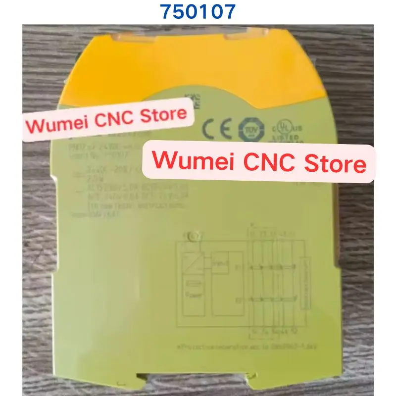 Brand New Original relay PNOZ s7 24VDC 4n/o 1n/c 750107 1 piece If you need other specifications, please consult