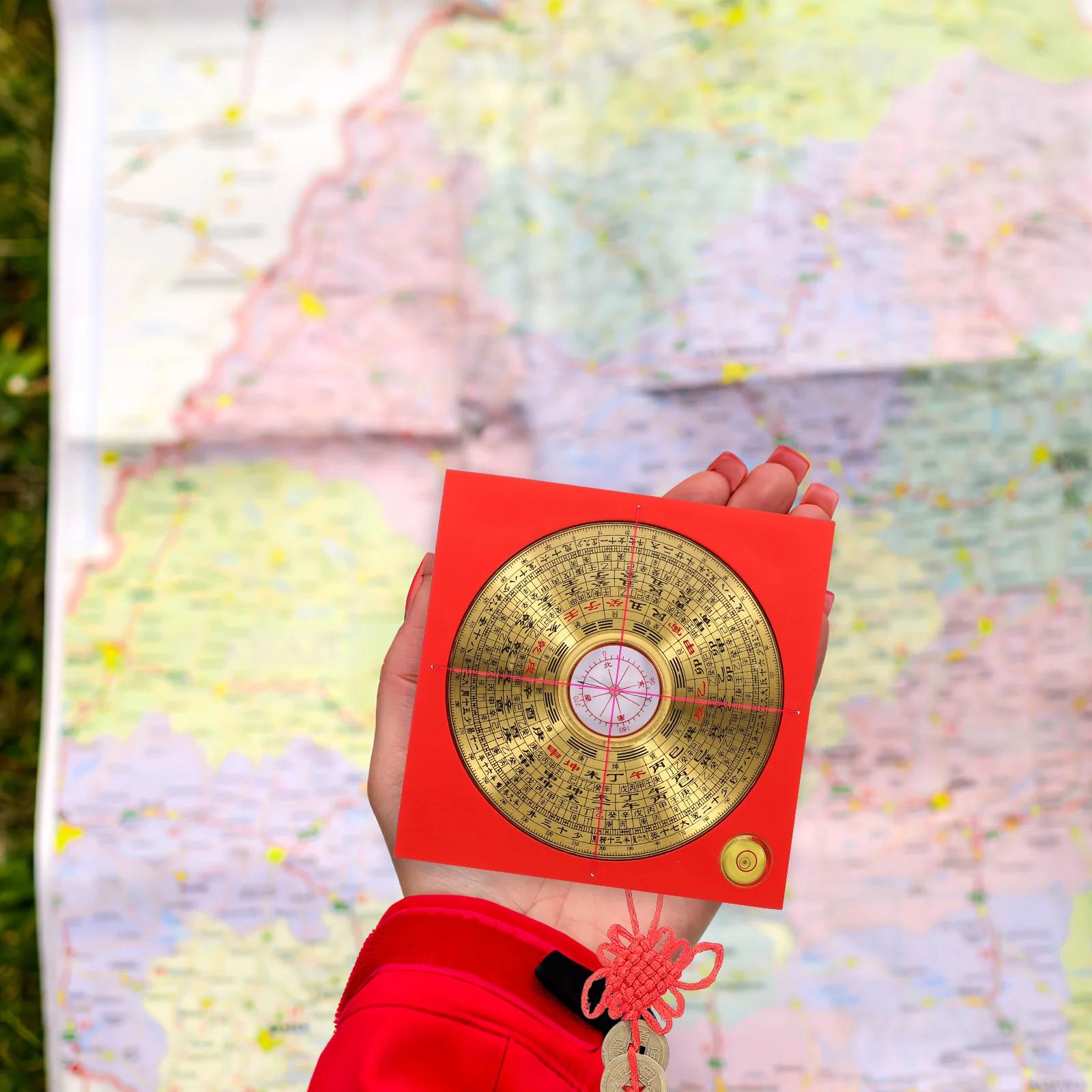 

1Set Copper Compass Ancient Chinese Luo Pan Multi-Use Outdoor Navigation Tool Vintage Decorative Portable Small Compass