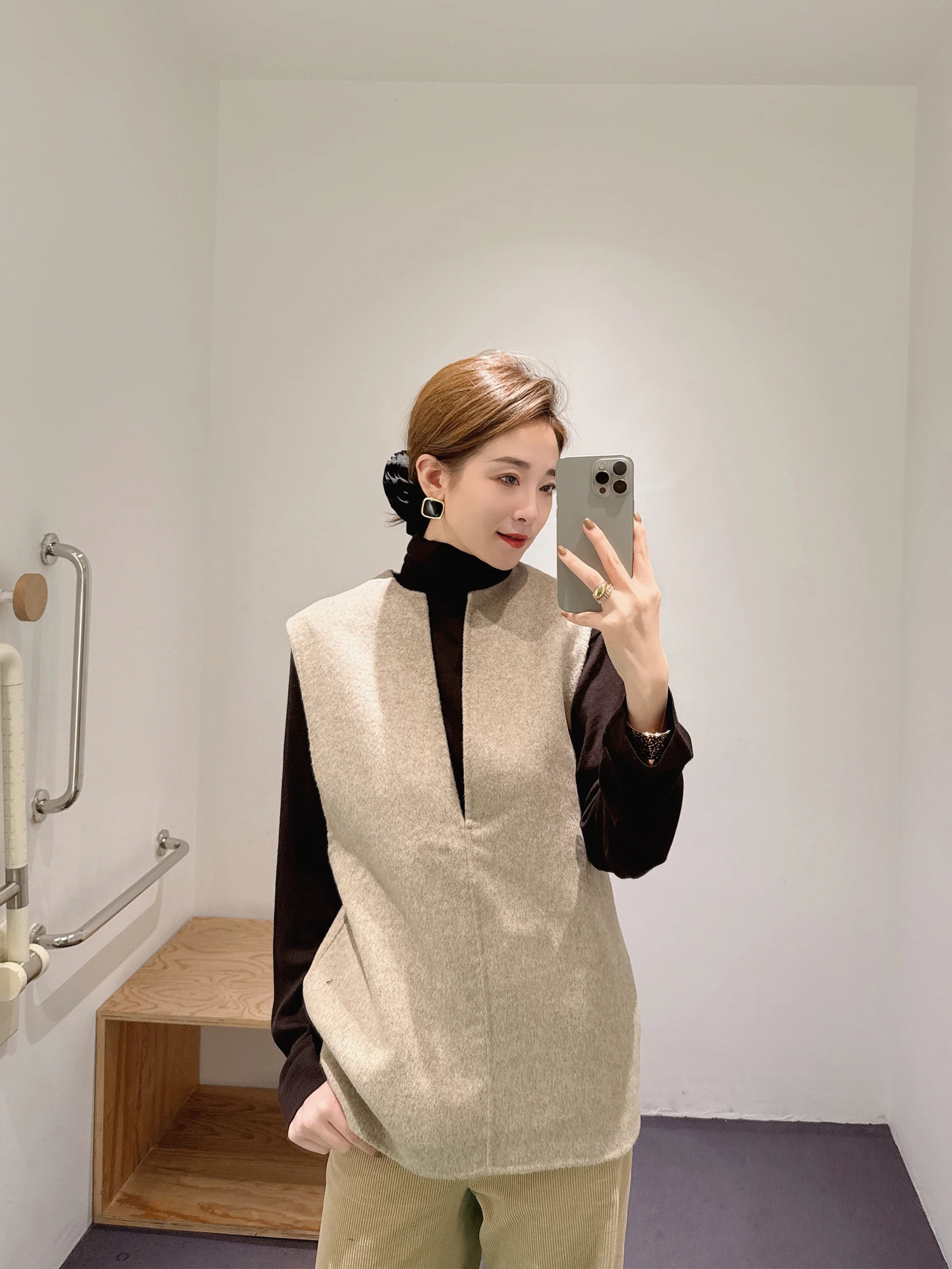 

Женский зимний шерстяной жилет COS: Новинка, простота и элегантность, V-образный вырез, модная верхняя одежда, теплый, свободный крой, цветной