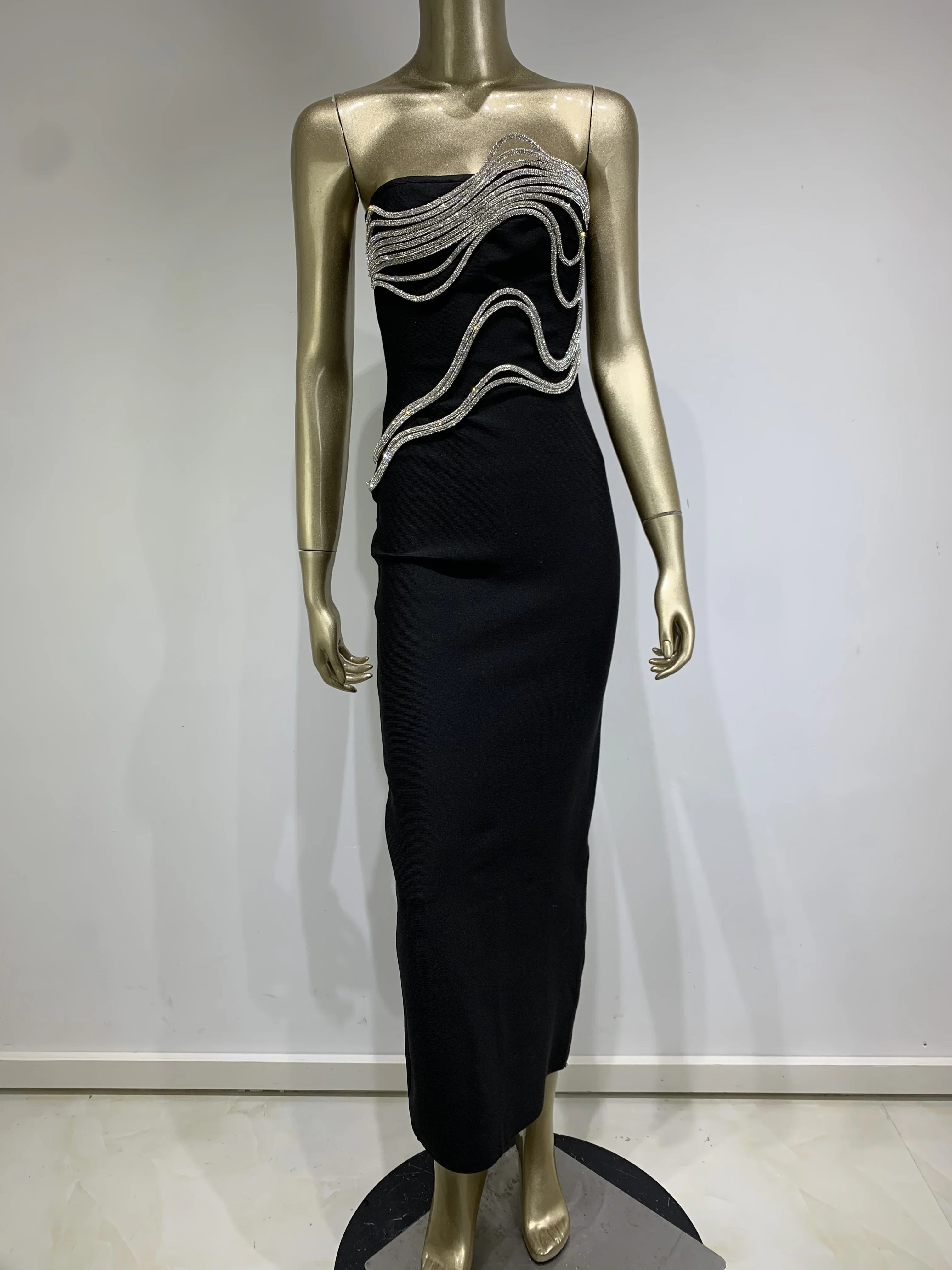 

New Women Celebrity Sexy Strapless Backless Diamonds Black Maxi Long Bodycon Bandage Dress 2024 Elegant Evening Club Party Dress