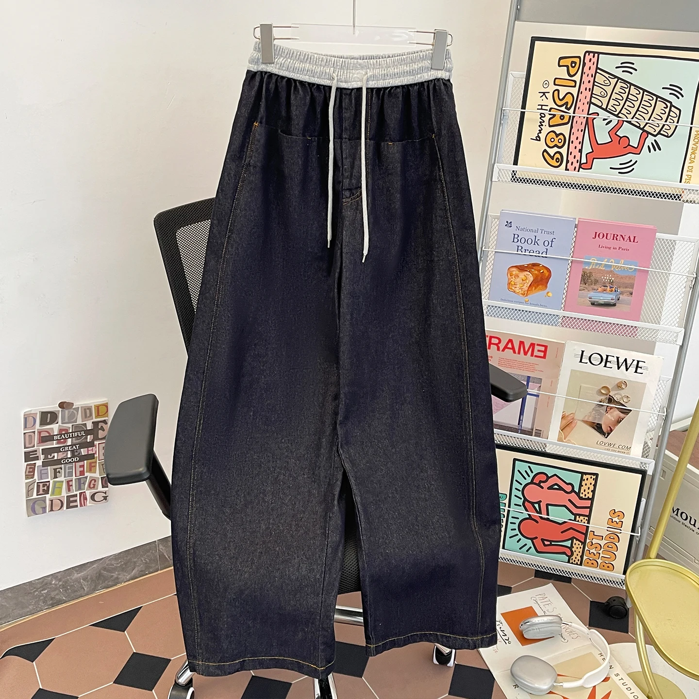 Calça jeans masculina com emenda azul profundo, cintura elástica, cordão, perna larga, outono, moda casual, cor contrastante