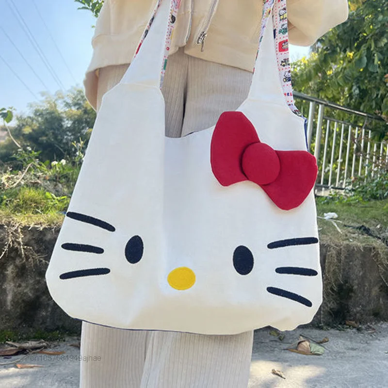 Sanrio Hello Kitty 2022 New Trend Canvas Bags Large Capactiy Shoulder Bag Women Casual Tote Y2k Female Luxury Handbags Cute Bags